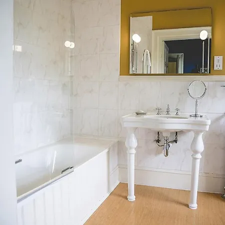 Swinton Park Hotel 4*