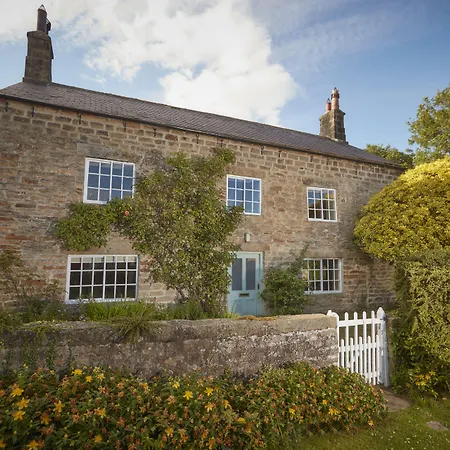 Swinton Park Hotell 4*