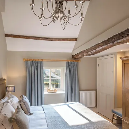 Hotel Swinton Park 4*